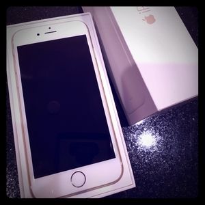 Rose Gold Apple iPhone 6